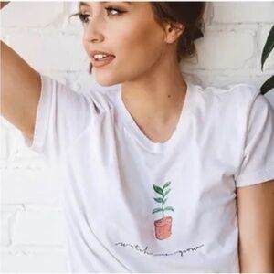 Kristin Made Watch Me Grow Women’s Distressed White T Shirt M